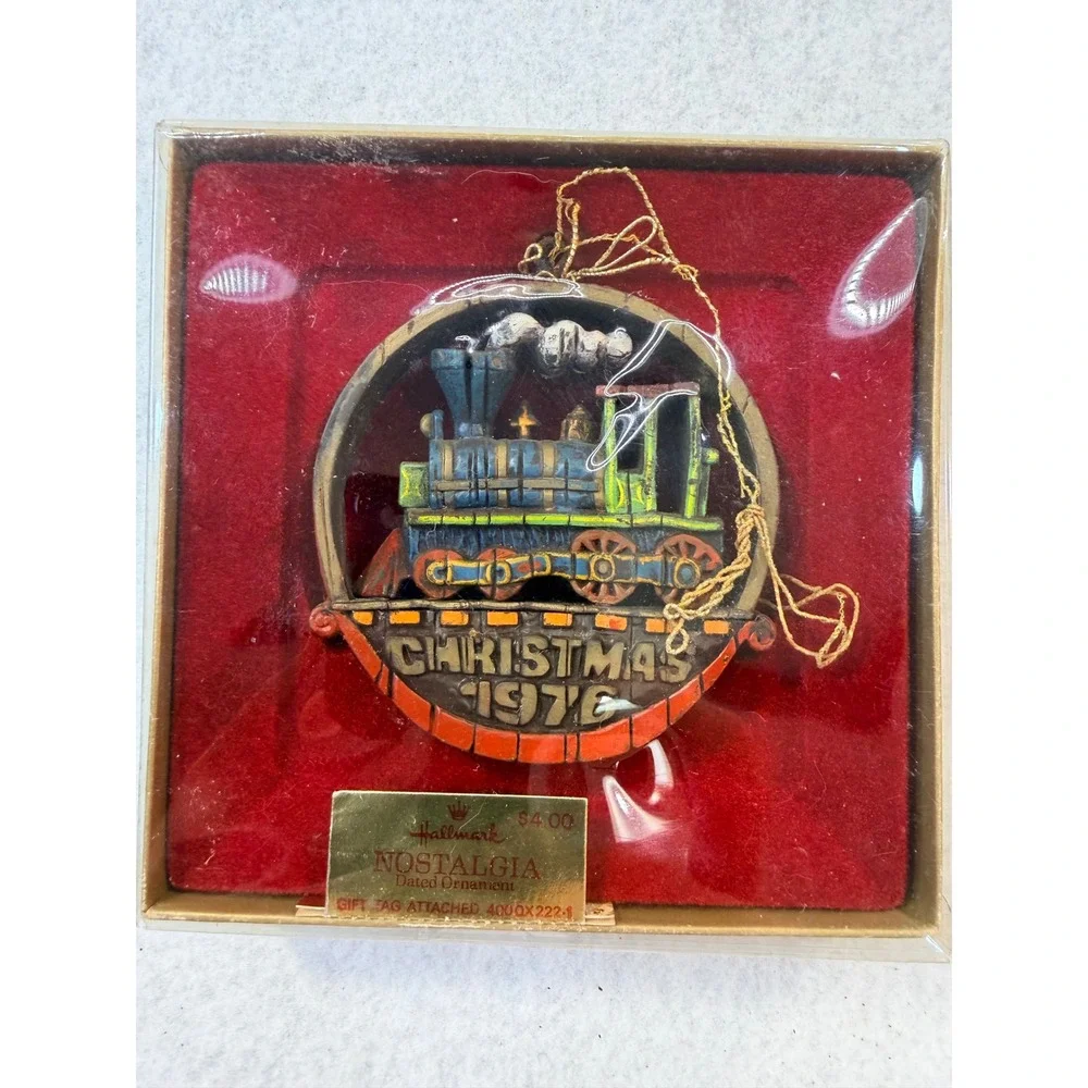 Vintage Hallmark Nostalgia Dated Ornament 1976 Train Tree Trimmer 400QX222-1